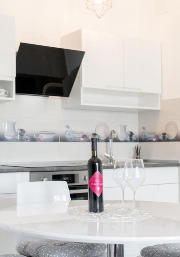 Ferienwohnung In Arbanija Mit Meerblick, Balkon, Klimaanlage, W-Lan 5137-1 Trogir Zewnętrze zdjęcie